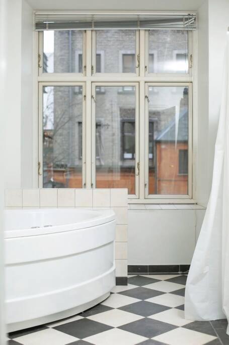 Large & Bright 3Br Apartment W Whirlpool Near Metro København Ngoại thất bức ảnh